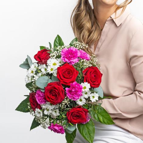 Obrázek - Sleva 15 % na nákup a doručení kytice pro vaši maminku ke Dni matek