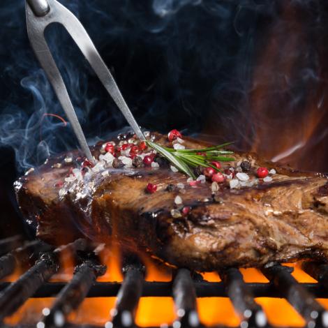 Obrázek - Sleva 15 % na produkty značky Fiskars vhodné pro grilování